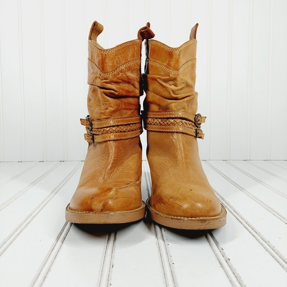 Steve Madden Leather Tan Buckle Strap Detail Slouchy Block Heel Ankle Boots D793 - Picture 3 of 14